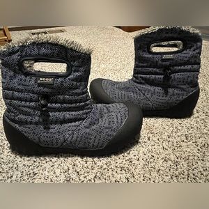 Bogs insulated waterproof boots women’s 9